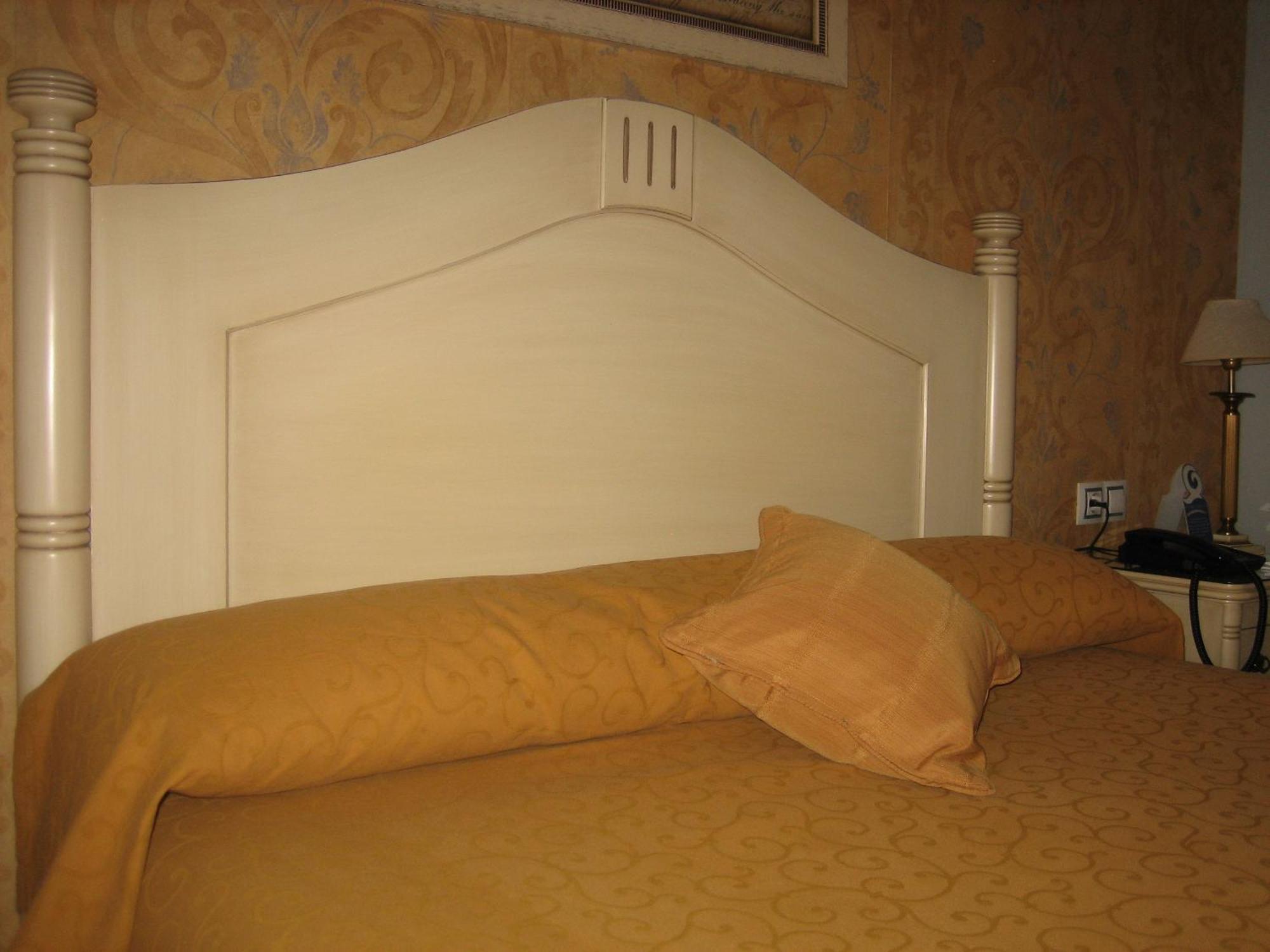 Hotel Santiago Benavente
