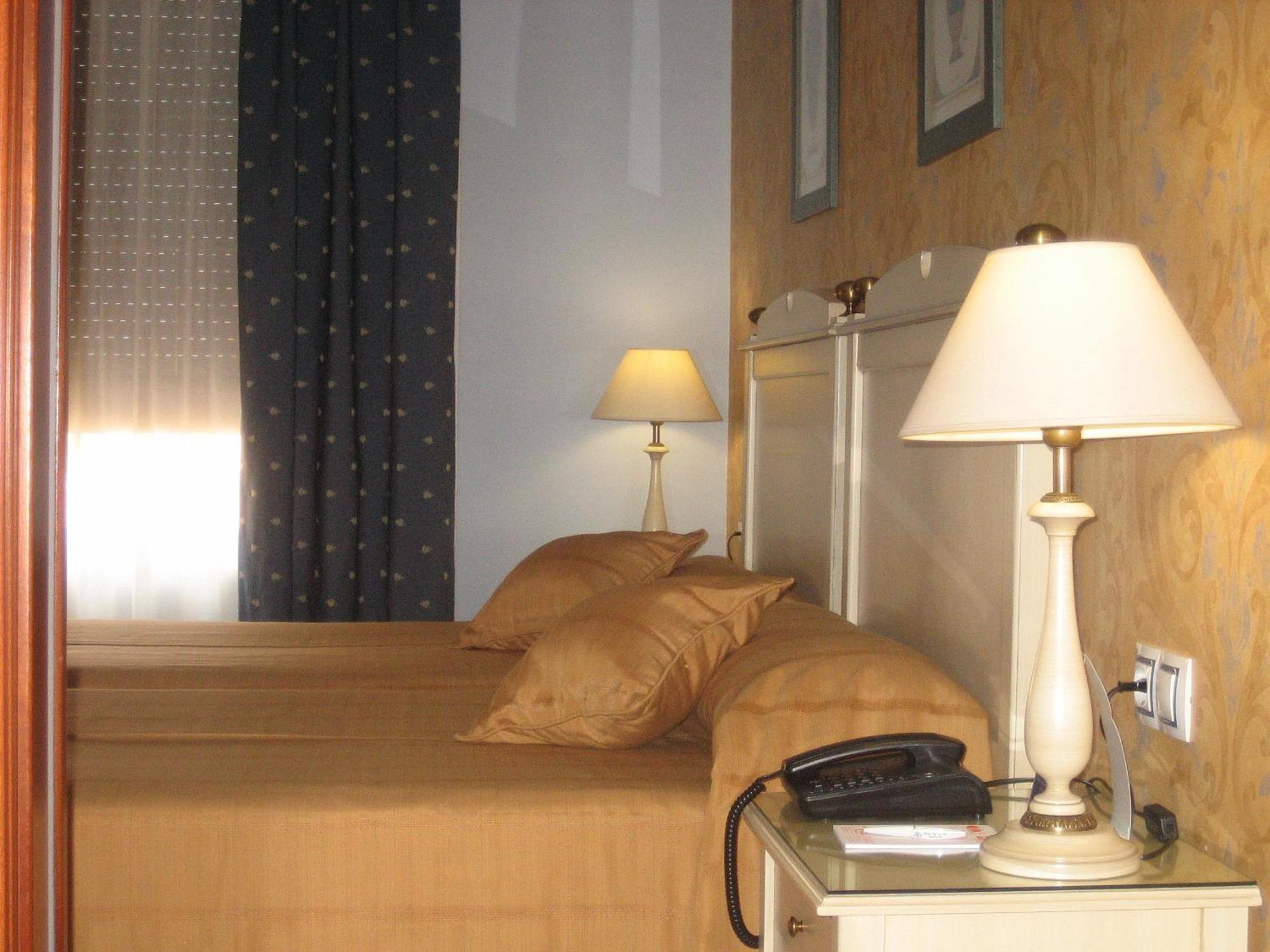 Santiago Hotel 3*
