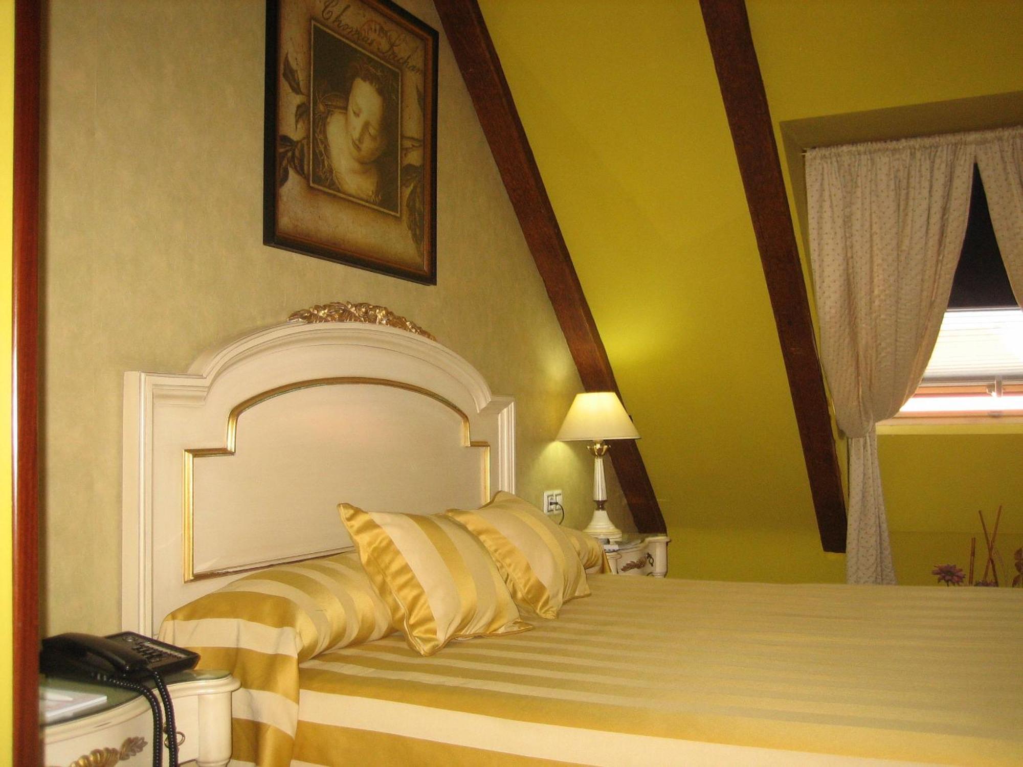 Hotel Santiago