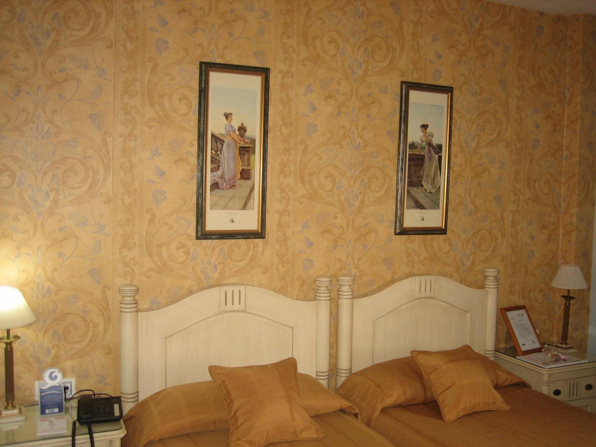 Hotel Santiago Benavente
